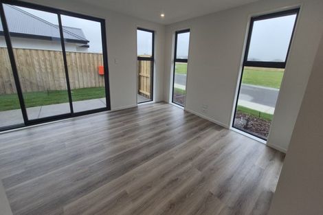 Photo of property in 42 Derbridge Street, Woodend, 7610