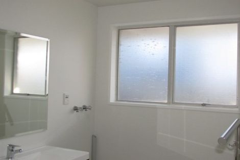 Photo of property in 2/32 Lyndon Street, Riccarton, Christchurch, 8041