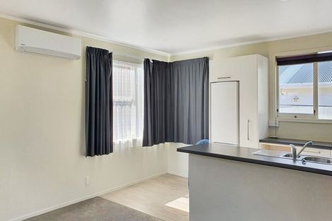 Photo of property in 91 Coronation Road, Mangere Bridge, Auckland, 2022