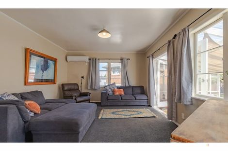 Photo of property in 15 Tay Street, Waimataitai, Timaru, 7910