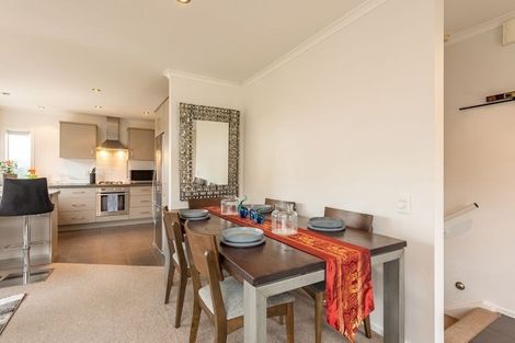 Photo of property in 42a Landsdowne Terrace, Karori, Wellington, 6012