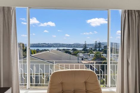 Photo of property in 5 Conifer Lane, Mangere Bridge, Auckland, 2022