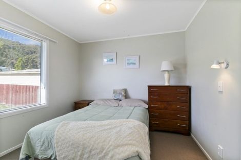 Photo of property in 91 Wood Street, Wainuiomata, Lower Hutt, 5014