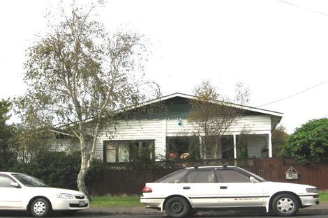 Photo of property in 18 Ranui Station Road, Ranui, Auckland, 0612