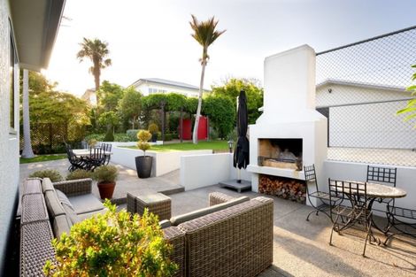 Photo of property in 3 Cameron Terrace, Bluff Hill, Napier, 4110