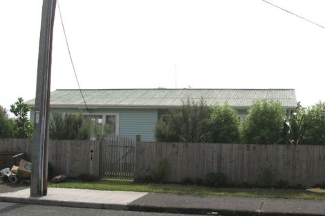 Photo of property in 11 Nile Road, Kelston, Auckland, 0602