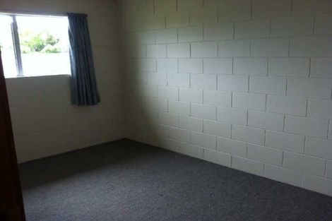 Photo of property in 2/5 Tralee Place, Hillcrest, Hamilton, 3216