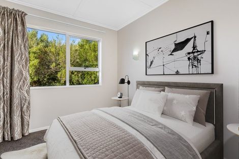 Photo of property in 92 Leinster Avenue, Raumati South, Paraparaumu, 5032