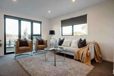 Photo of property in 15b Speedy Crescent, Hillcrest, Auckland, 0627