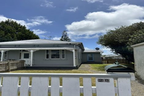 Photo of property in 28 Seddon Street, Levin, 5510
