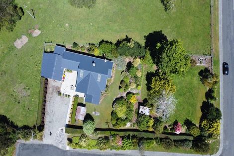 Photo of property in 8 Mcvicar Street, Tuatapere, 9620