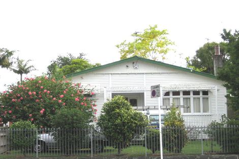 Photo of property in 11 Mount Albert Road, Mount Albert, Auckland, 1025