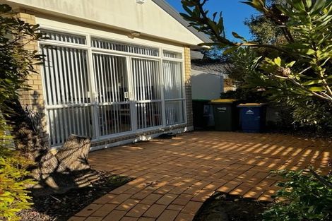 Photo of property in 2/1-5 Gleanor Avenue, Oteha, Auckland, 0632