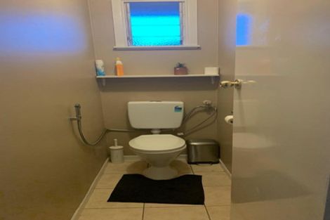 Photo of property in 15 Kiernan Place, Kelston, Auckland, 0602