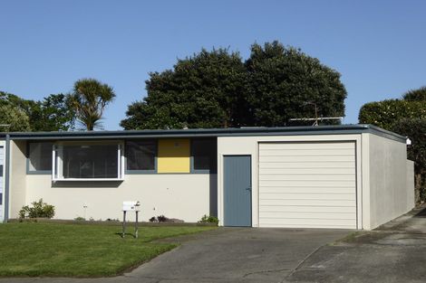 Photo of property in 1b Richard Street, Titahi Bay, Porirua, 5022