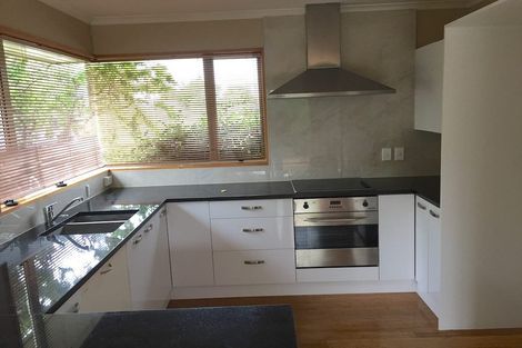 Photo of property in 50d Middlepark Road, Sockburn, Christchurch, 8042