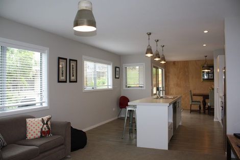 Photo of property in 39 Long Street, Raglan, 3225