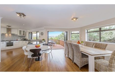 Photo of property in 9 Kingtide Place, Red Beach, 0932