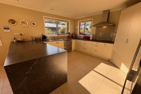 Photo of property in 6 Weka Place, Picton, 7220