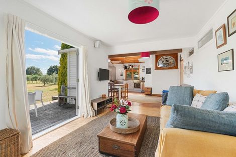 Photo of property in 7 Hawkins Drive, Martinborough, 5711