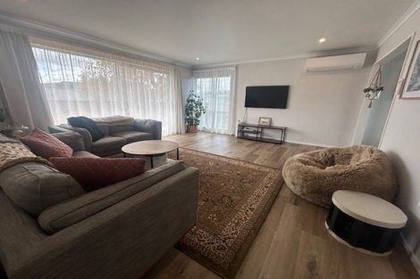 Photo of property in 30 Dewe Avenue, Feilding, 4702