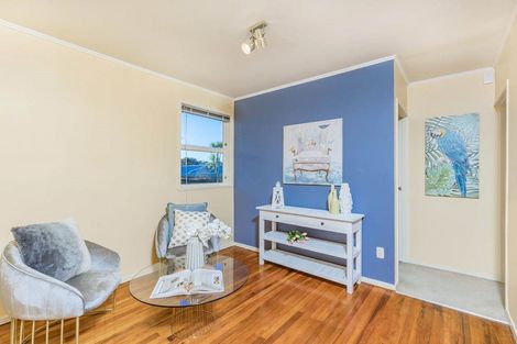 Photo of property in 25 Juniper Road, Sunnynook, Auckland, 0620