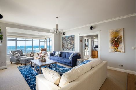 Photo of property in 10 Woolcombe Terrace, New Plymouth, 4310