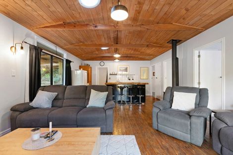 Photo of property in 41 Tombleson Road, Lake Rotoma, Rotorua, 3074