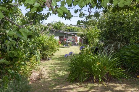 Photo of property in 19 Dale Road, Raumati South, Paraparaumu, 5032