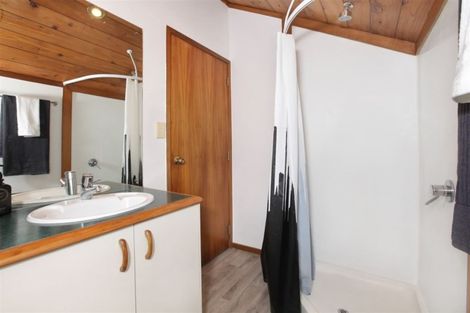 Photo of property in 131b Edmonton Road, Te Atatu South, Auckland, 0610