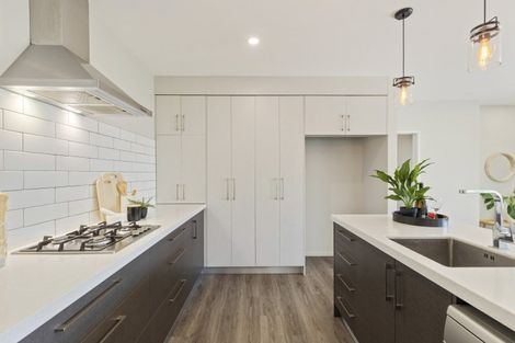 Photo of property in 7 Frederick Place, Whalers Gate, New Plymouth, 4310