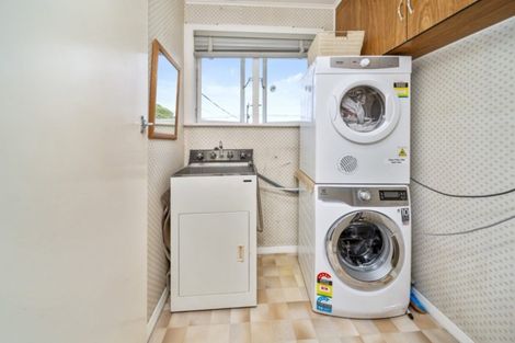 Photo of property in 52 Clawton Street, Westown, New Plymouth, 4310