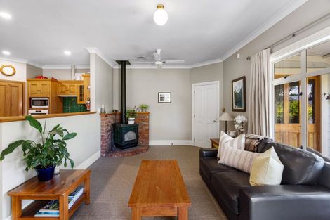 Photo of property in 15 Ross Place, Greenmeadows, Napier, 4112