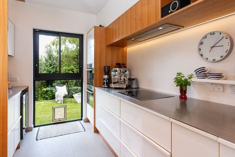 Photo of property in 17 Kim Street, Khandallah, Wellington, 6035