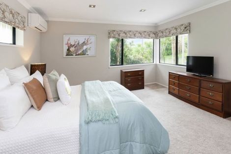Photo of property in 1/28 Wiltshire Place, Somerville, Auckland, 2014