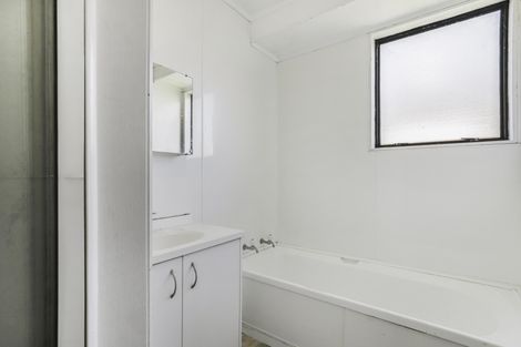 Photo of property in 1/14 Etherton Drive, Weymouth, Auckland, 2103