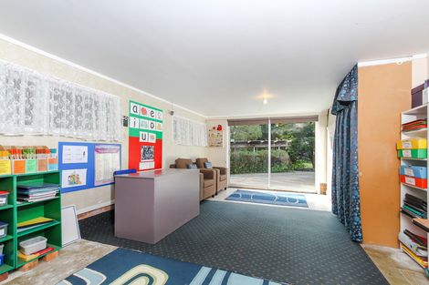 Photo of property in 39a Lyndhurst Road, Te Atatu South, Auckland, 0610