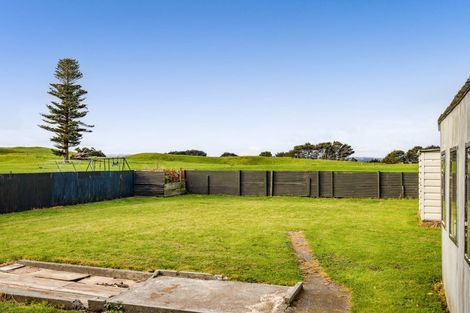 Photo of property in 16 Manchester Street, Patea, 4520