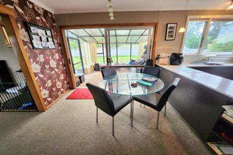 Photo of property in 16 Oxford Street, Holmes Hill, Oamaru, 9401