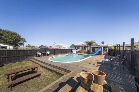 Photo of property in 19 Monckton Street, Feilding, 4702