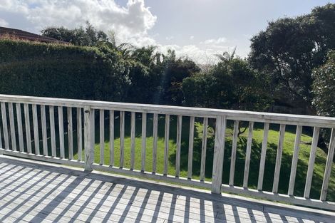 Photo of property in 63 Knights Road, Rothesay Bay, Auckland, 0630