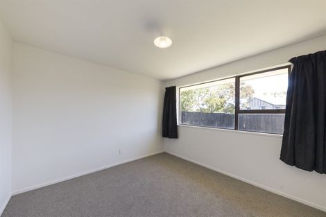 Photo of property in 21 Chadwick Place, Highbury, Palmerston North, 4412