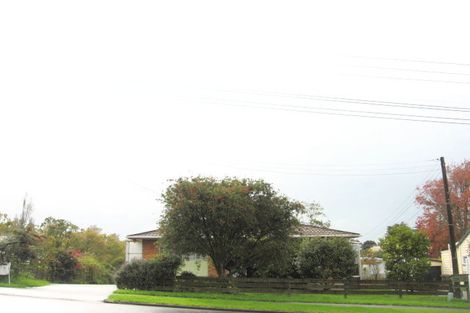 Photo of property in 62a Uxbridge Road, Mellons Bay, Auckland, 2014