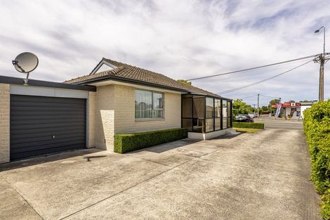 Photo of property in 1/500 Harewood Road, Harewood, Christchurch, 8051