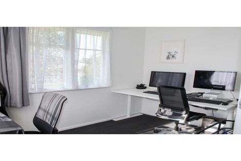 Photo of property in 51 Parkland Crescent, Terrace End, Palmerston North, 4410