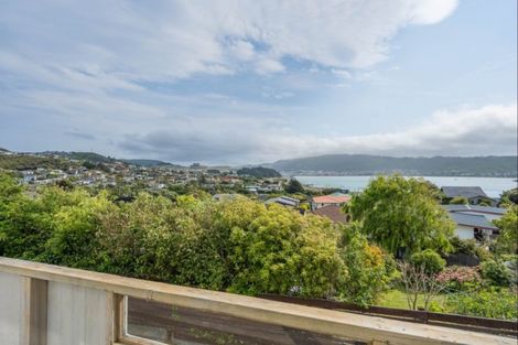 Photo of property in 19 Brora Crescent, Papakowhai, Porirua, 5024