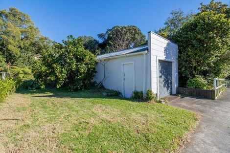 Photo of property in 28 Carrington Street, New Plymouth, 4310