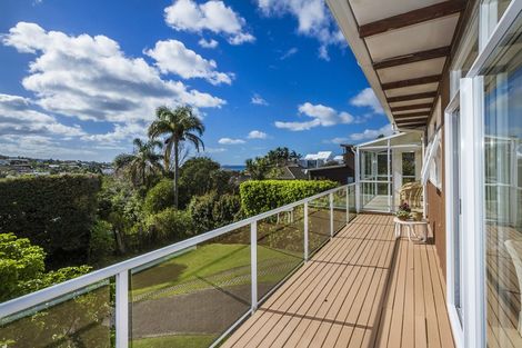 Photo of property in 15 Penning Road, Milford, Auckland, 0620