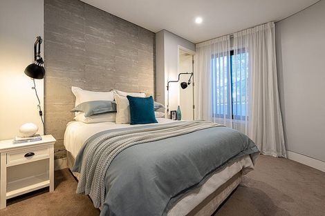 Photo of property in 2/214a Lake Road, Hauraki, Auckland, 0622