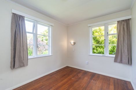 Photo of property in 34 Allington Road, Karori, Wellington, 6012